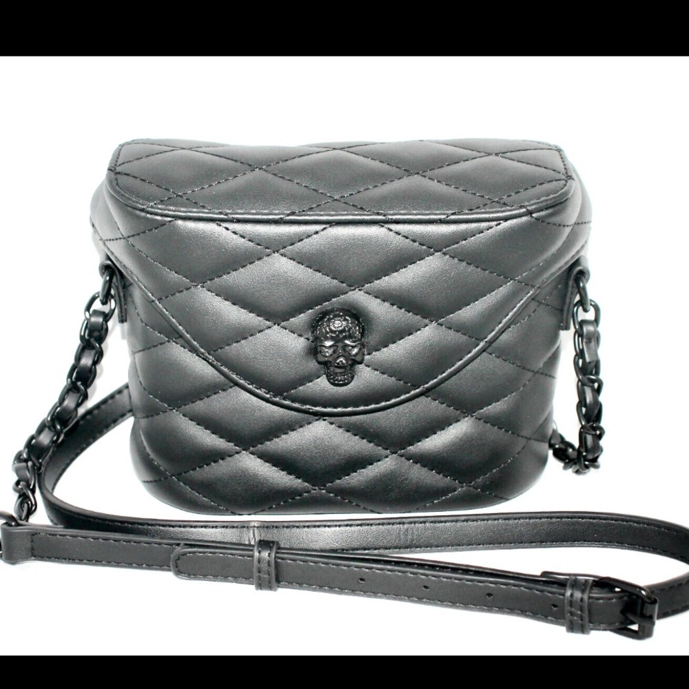BETSEY JOHNSON Skull Logo Black Quilted Crossbody Bag Camera Faux Leather
